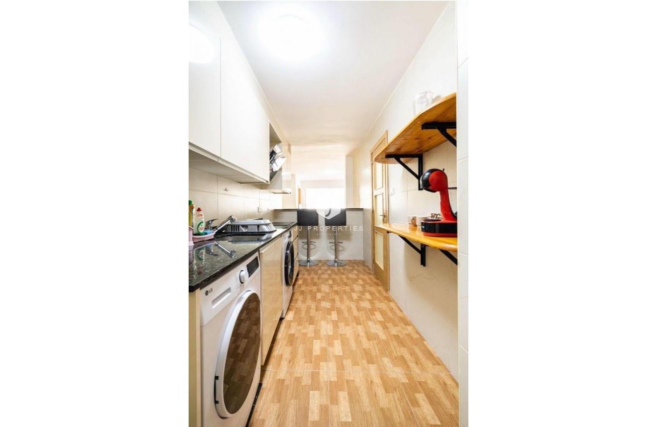 D'occasion - Appartement -
Torrevieja - La Mata Pueblo