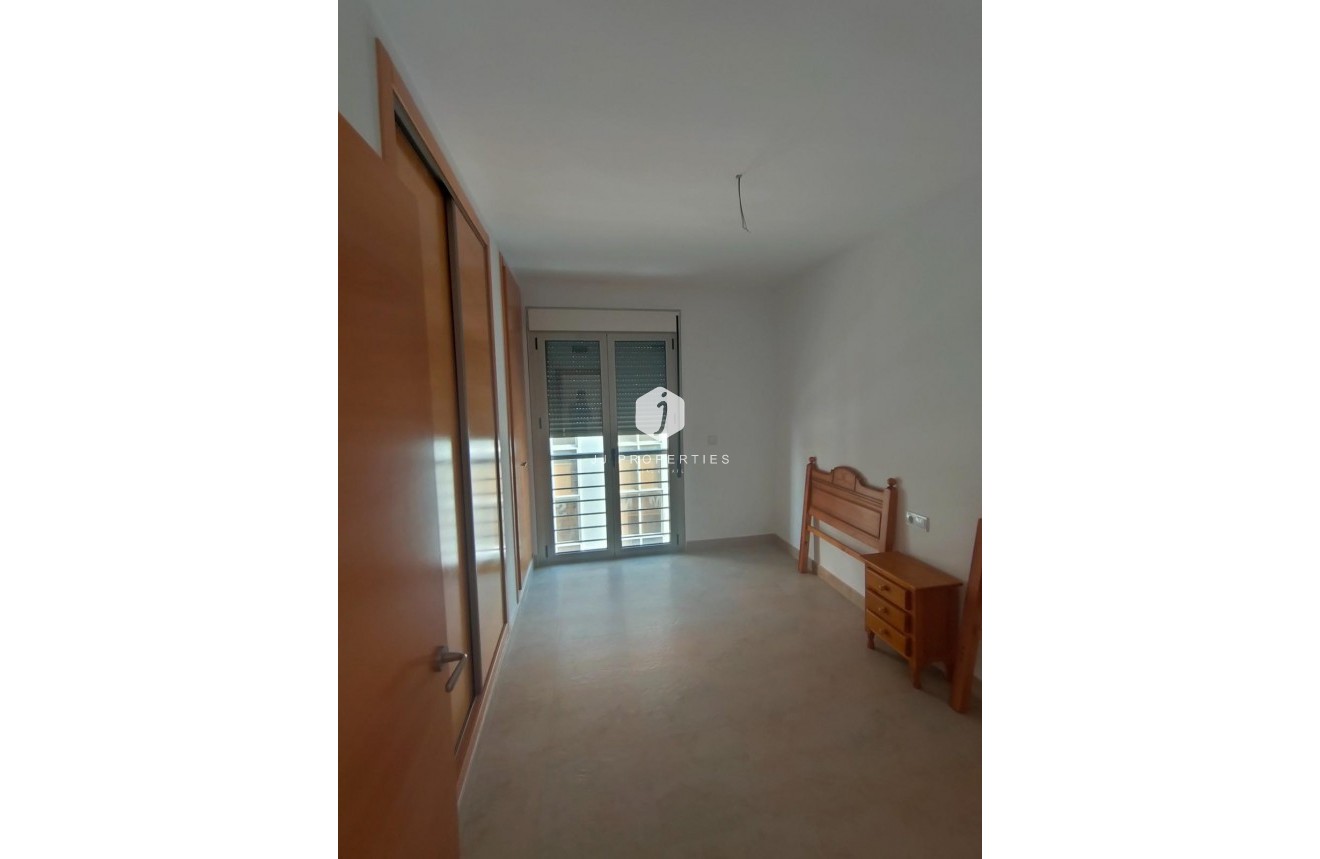 Resale - Apartment / flat -
Torrevieja - Estacion de autobuses