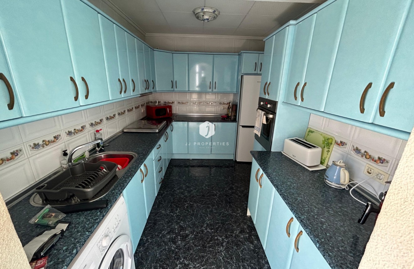 Resale - Chalet -
Torrevieja - Costa Blanca