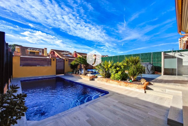 Tweedehands - Villa -
Guardamar del Segura - Costa Blanca