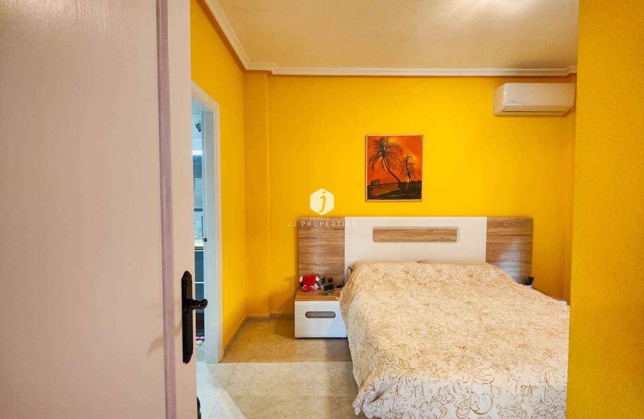 Tweedehands - Villa -
Guardamar del Segura - Costa Blanca