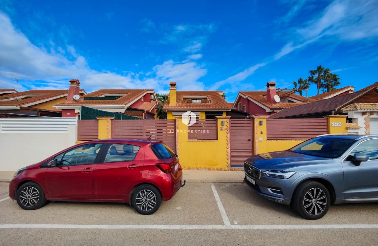 Tweedehands - Villa -
Guardamar del Segura - Costa Blanca