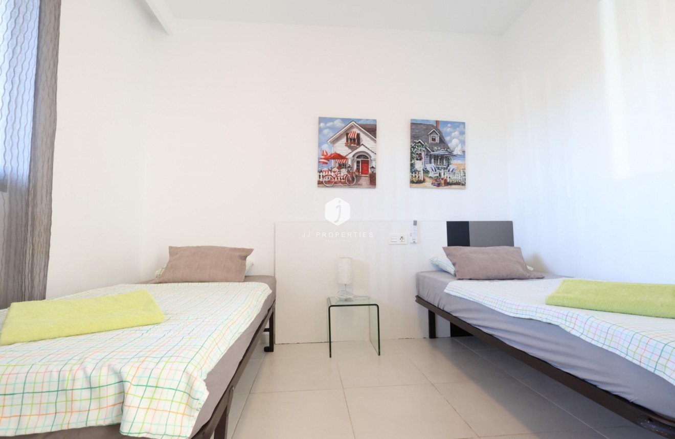 D'occasion - Appartement -
Orihuela Costa - Costa Blanca