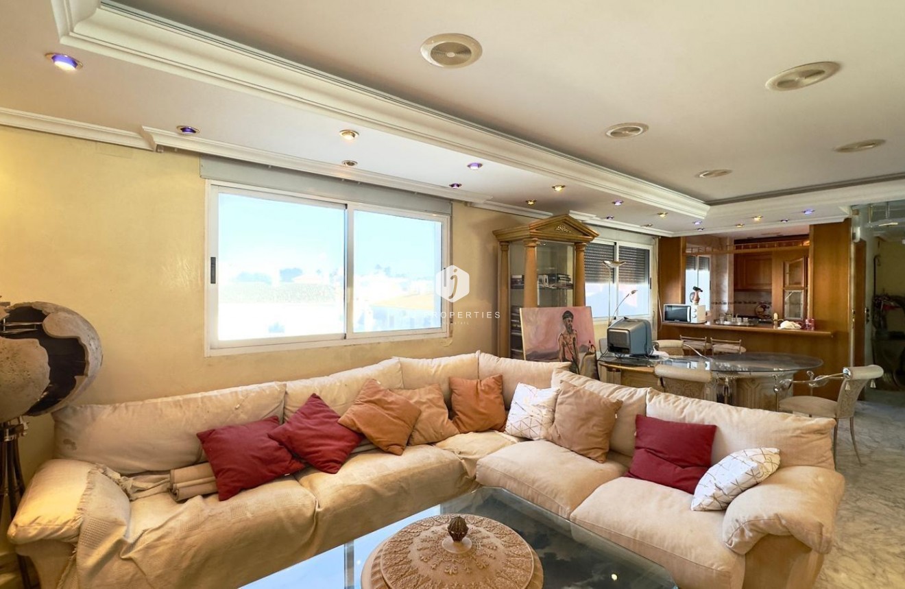 D'occasion - Attique -
Torrevieja - Centro