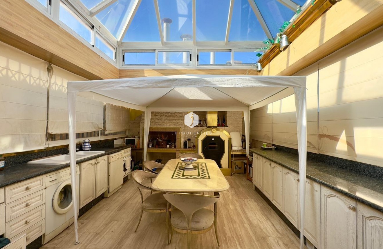 D'occasion - Attique -
Torrevieja - Centro