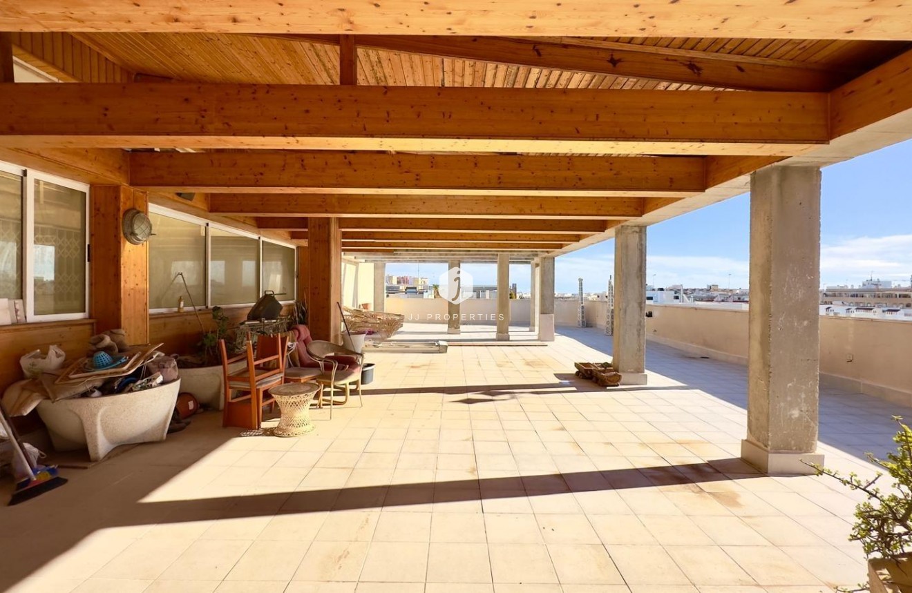 D'occasion - Attique -
Torrevieja - Centro