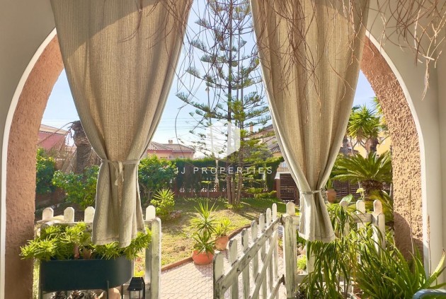 D'occasion - Villa -
Torrevieja - Torreblanca