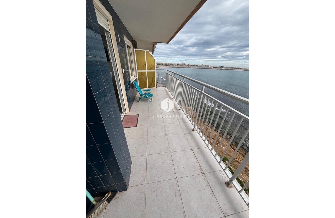 Resale - Apartment / flat -
Torrevieja - Playa de los Naufragos