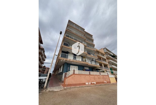 Resale - Apartment / flat -
Torrevieja - Playa de los Naufragos