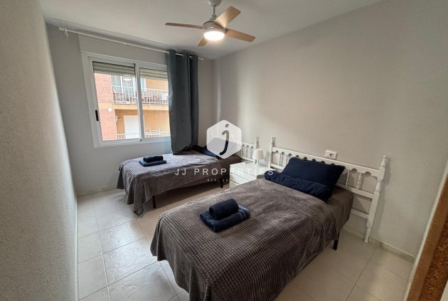 Resale - Apartment / flat -
Torrevieja - Playa de los Naufragos