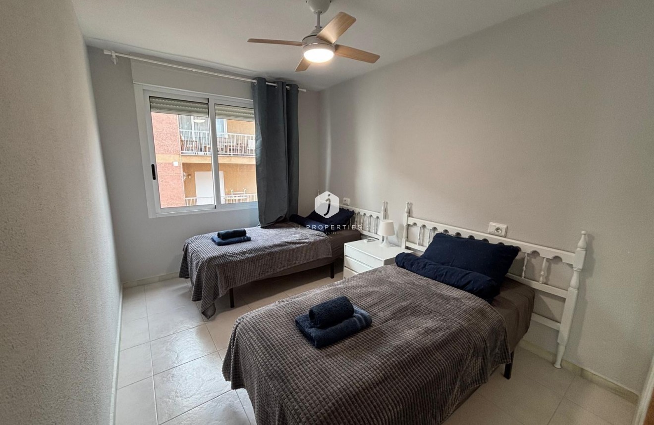 Resale - Apartment / flat -
Torrevieja - Playa de los Naufragos