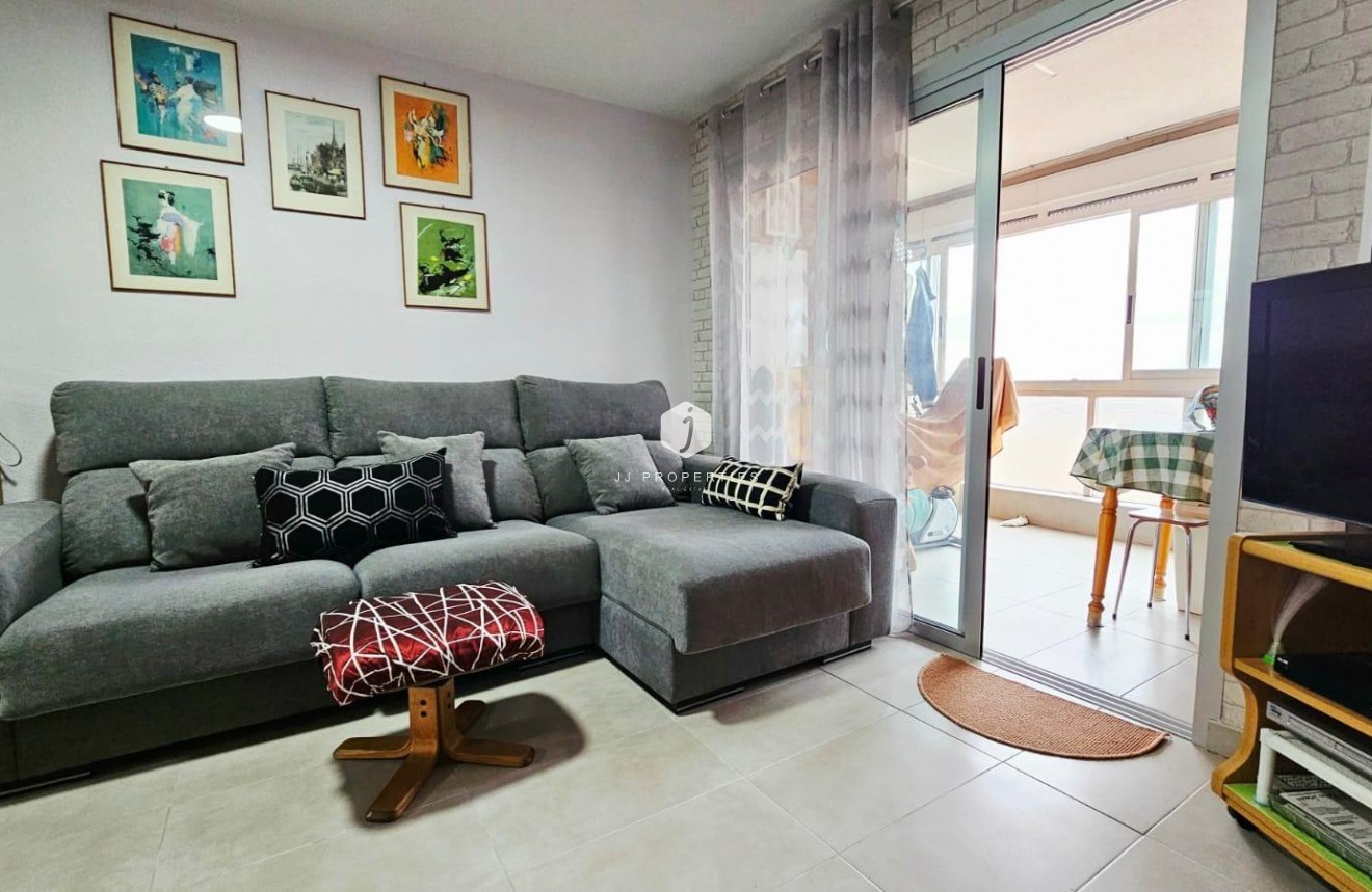 D'occasion - Appartement -
Torrevieja - Playa de los Naufragos