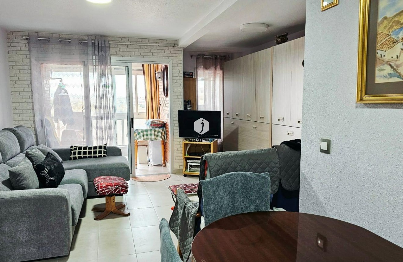 D'occasion - Appartement -
Torrevieja - Playa de los Naufragos