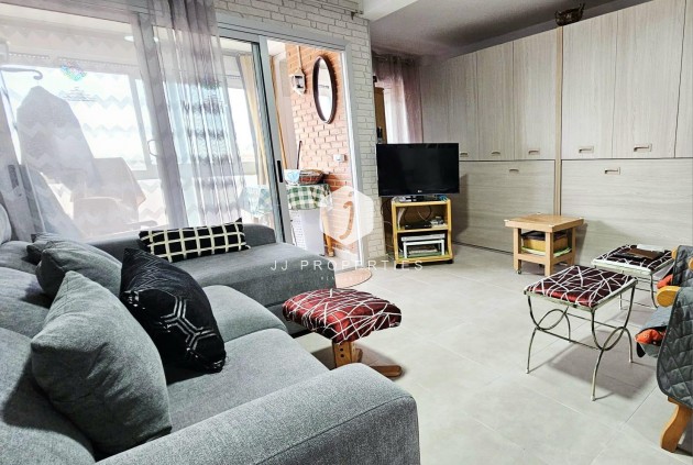 D'occasion - Appartement -
Torrevieja - Playa de los Naufragos