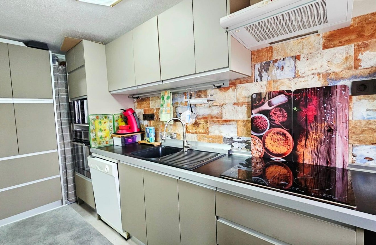 D'occasion - Appartement -
Torrevieja - Playa de los Naufragos