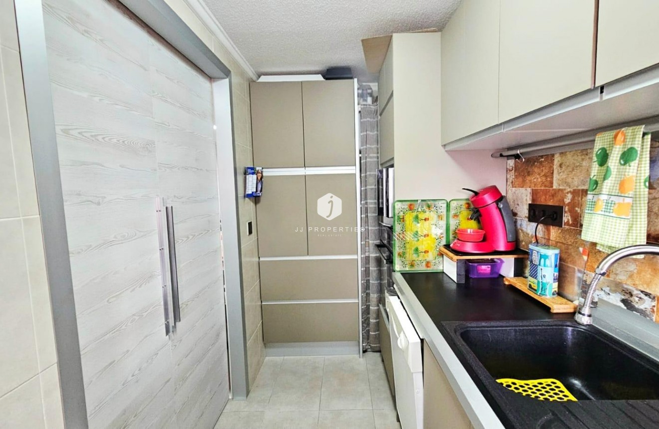 D'occasion - Appartement -
Torrevieja - Playa de los Naufragos