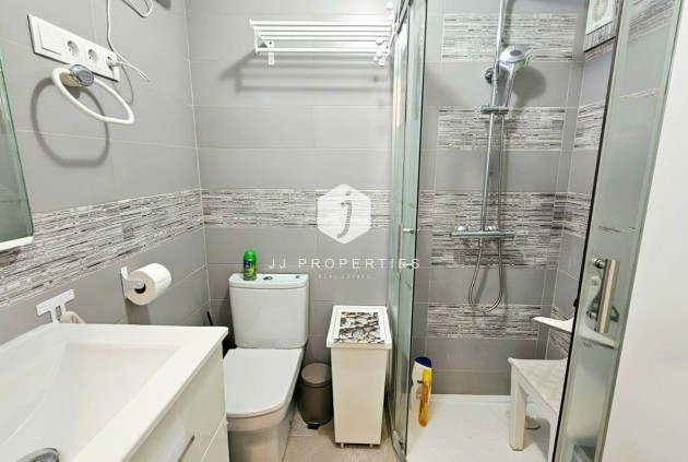 D'occasion - Appartement -
Torrevieja - Playa de los Naufragos