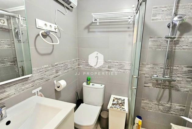 D'occasion - Appartement -
Torrevieja - Playa de los Naufragos