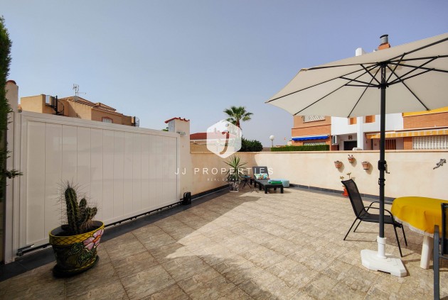 Resale - Chalet -
Orihuela Costa - Costa Blanca