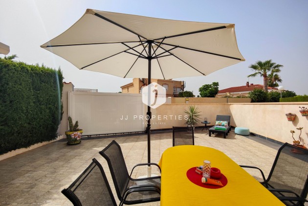 Resale - Chalet -
Orihuela Costa - Costa Blanca