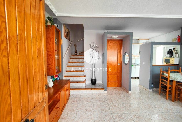 Resale - Chalet -
Orihuela Costa - Costa Blanca