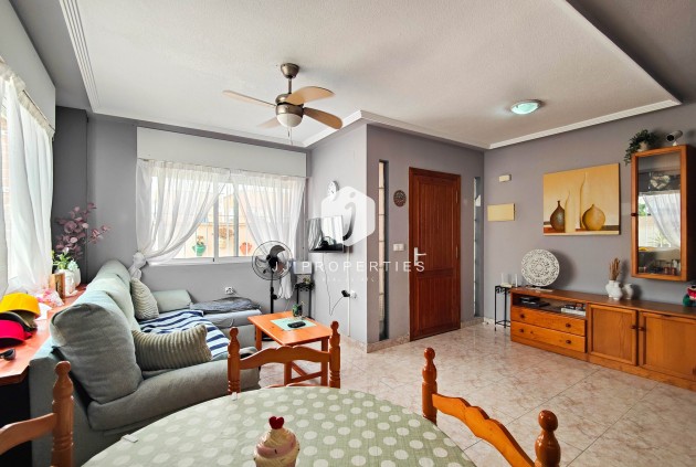 Resale - Chalet -
Orihuela Costa - Costa Blanca