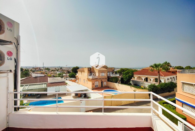 Resale - Chalet -
Orihuela Costa - Costa Blanca