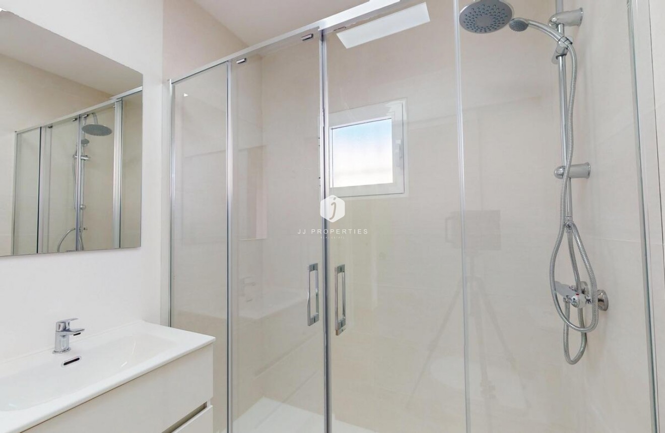 Resale - Chalet -
Orihuela Costa - Costa Blanca