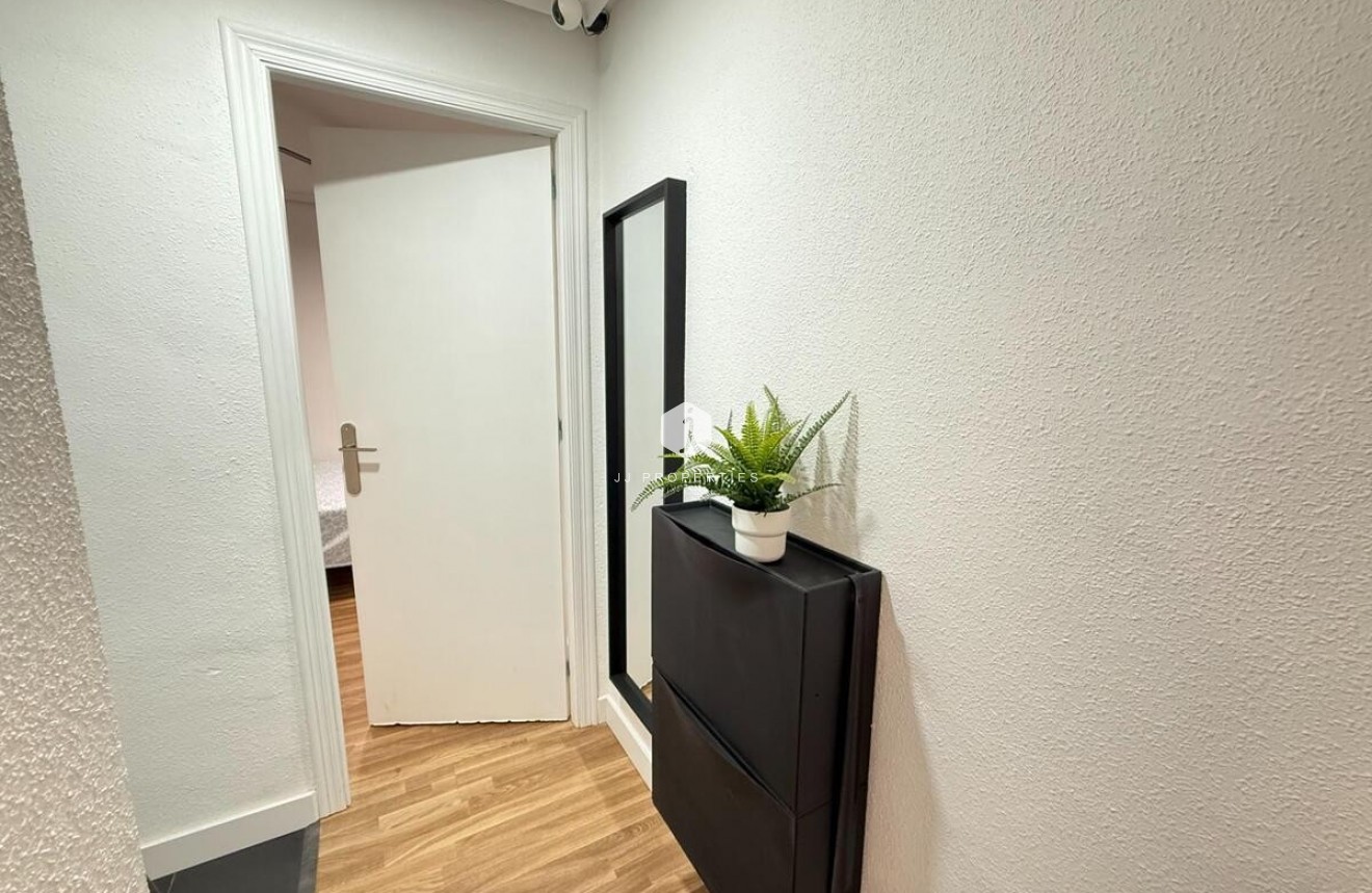 Segunda mano - Apartamento / piso -
Torrevieja - Costa Blanca