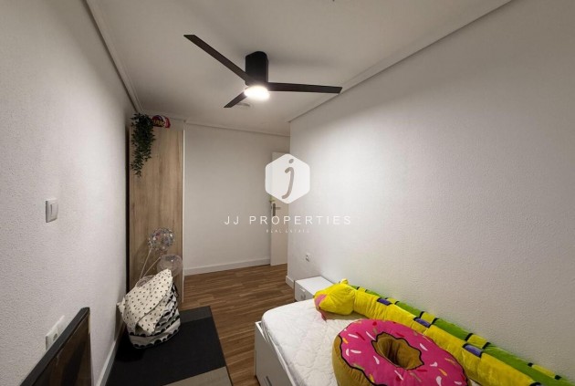 Segunda mano - Apartamento / piso -
Torrevieja - Costa Blanca