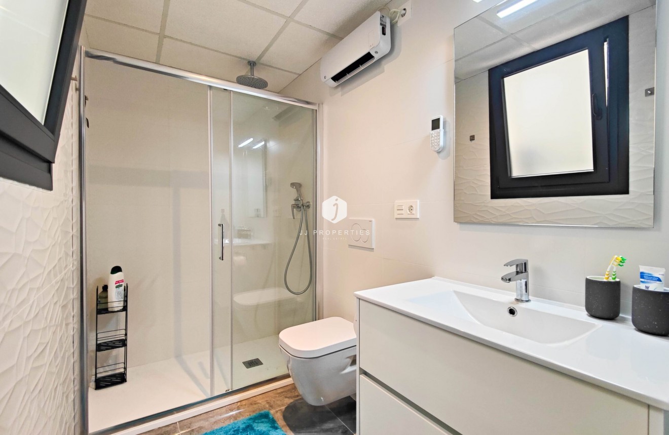 Resale - Apartment / flat -
Orihuela Costa - Costa Blanca