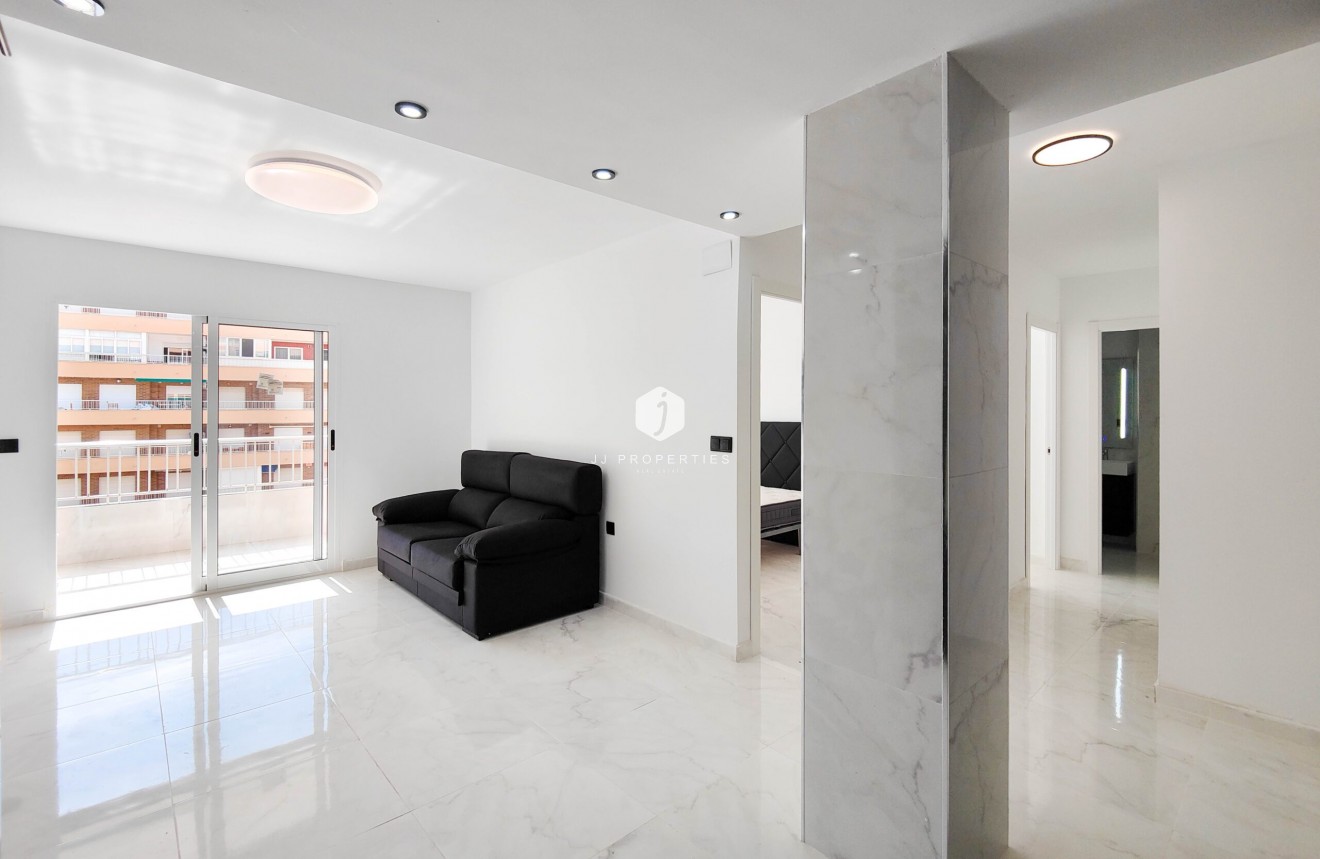 Resale - Apartment / flat -
Torrevieja - Costa Blanca