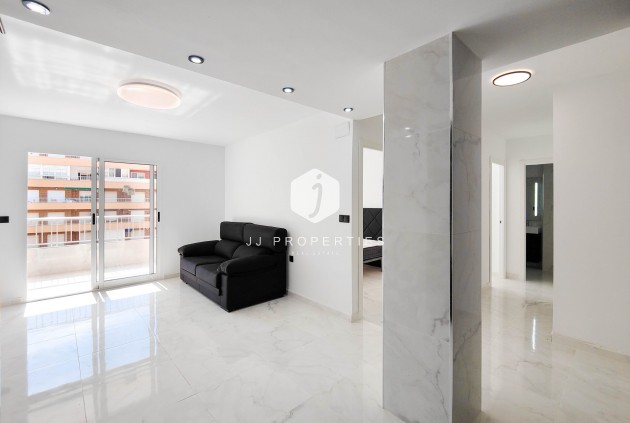 Resale - Apartment / flat -
Torrevieja - Costa Blanca