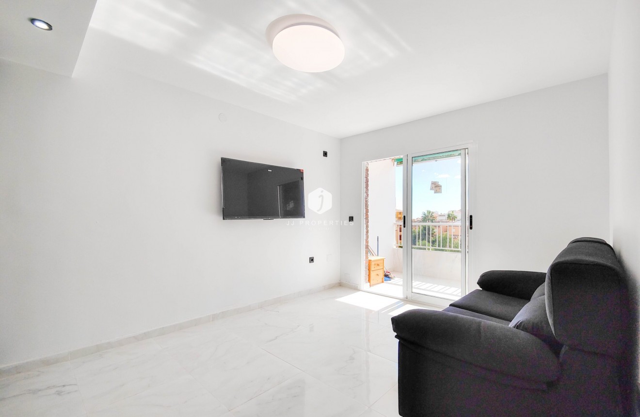 Resale - Apartment / flat -
Torrevieja - Costa Blanca