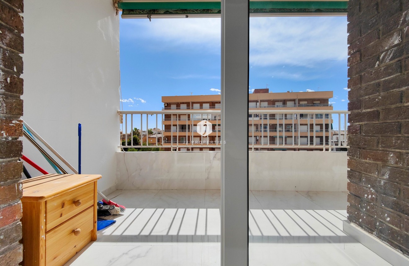 Resale - Apartment / flat -
Torrevieja - Costa Blanca