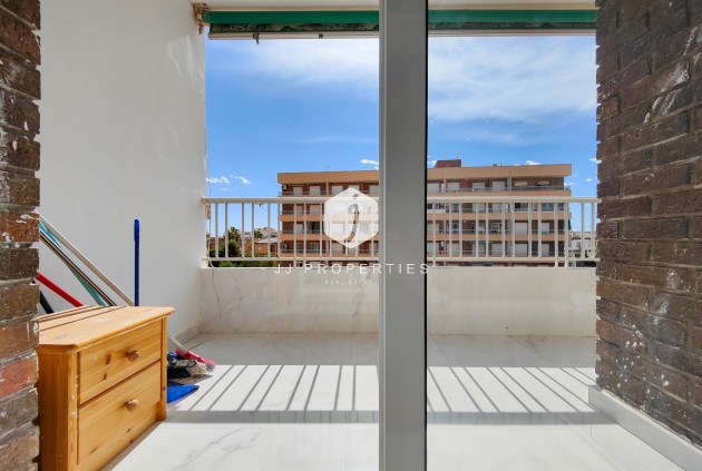 Resale - Apartment / flat -
Torrevieja - Costa Blanca