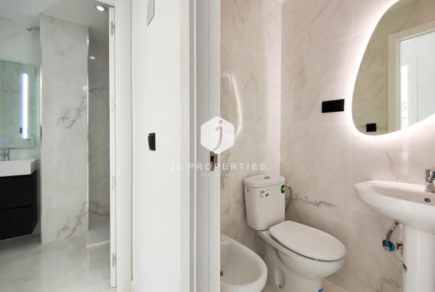 Resale - Apartment / flat -
Torrevieja - Costa Blanca