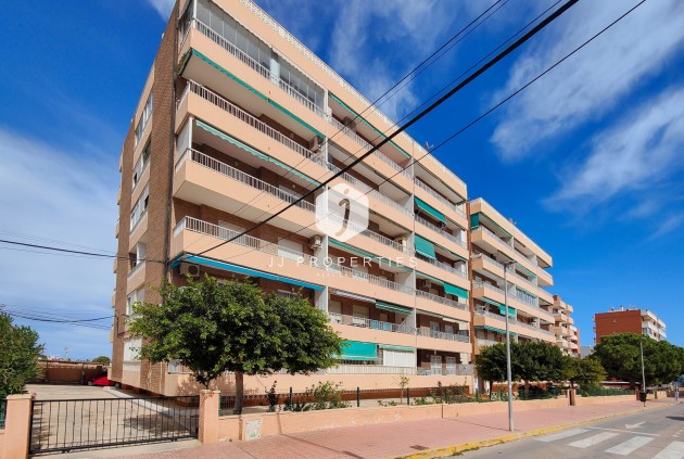 Resale - Apartment / flat -
Torrevieja - Costa Blanca