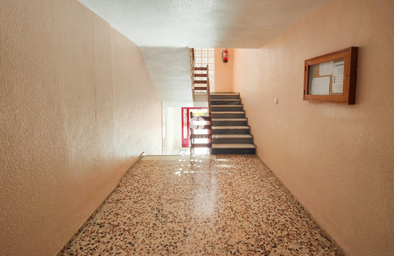 Resale - Apartment / flat -
Torrevieja - Costa Blanca