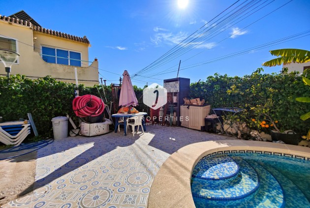 Resale - Chalet -
San Miguel de Salinas - Inland