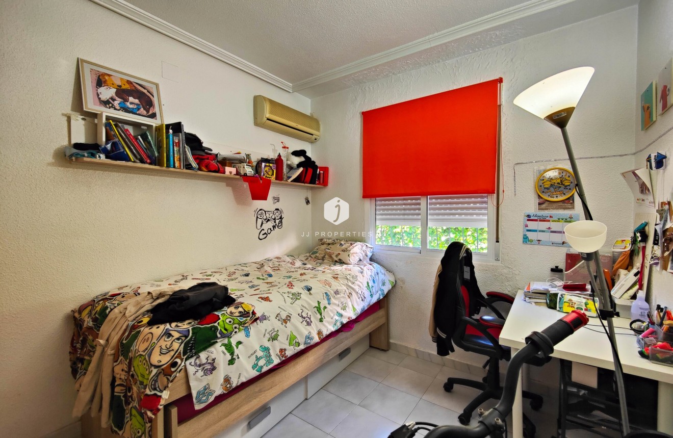 Resale - Chalet -
San Miguel de Salinas - Inland