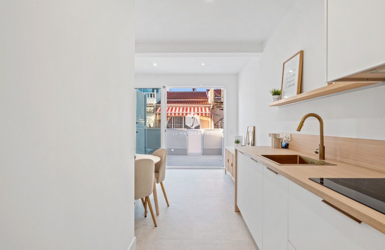 D'occasion - Chalet -
Torrevieja - Costa Blanca