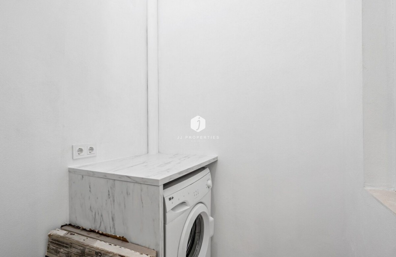 D'occasion - Chalet -
Torrevieja - Costa Blanca