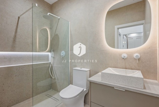 D'occasion - Chalet -
Torrevieja - Costa Blanca