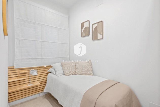 D'occasion - Chalet -
Torrevieja - Costa Blanca