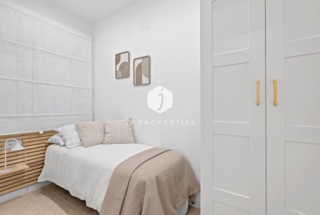 D'occasion - Chalet -
Torrevieja - Costa Blanca