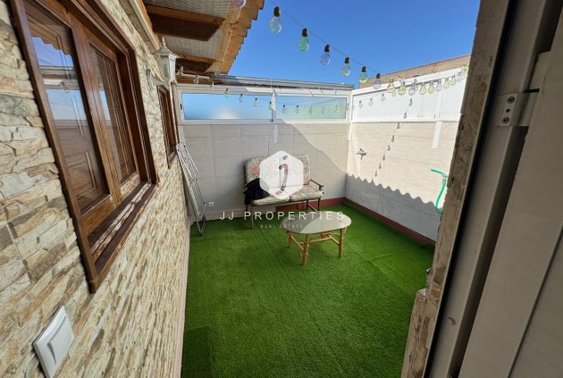 Resale - Bungalow -
Torrevieja - Costa Blanca