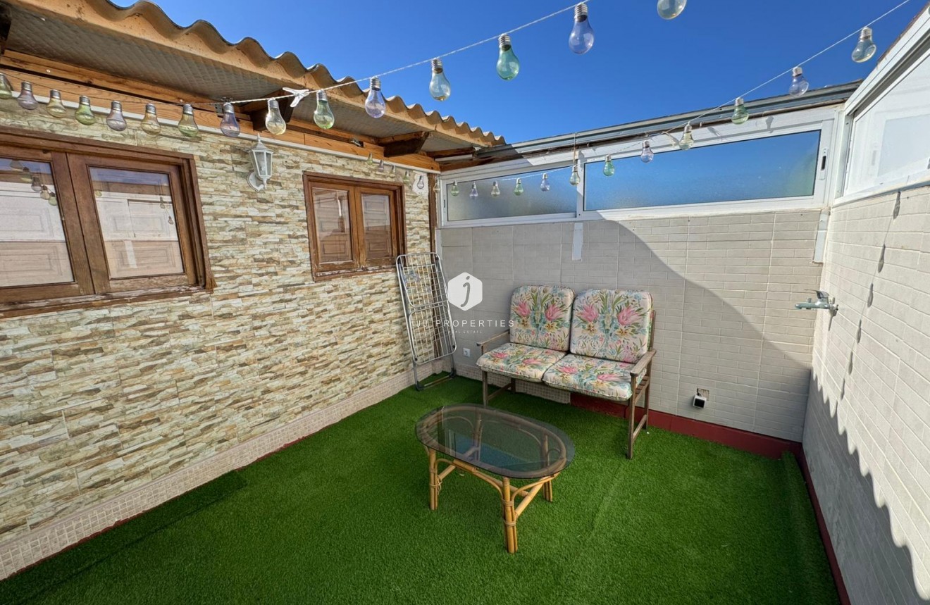 Resale - Bungalow -
Torrevieja - Costa Blanca