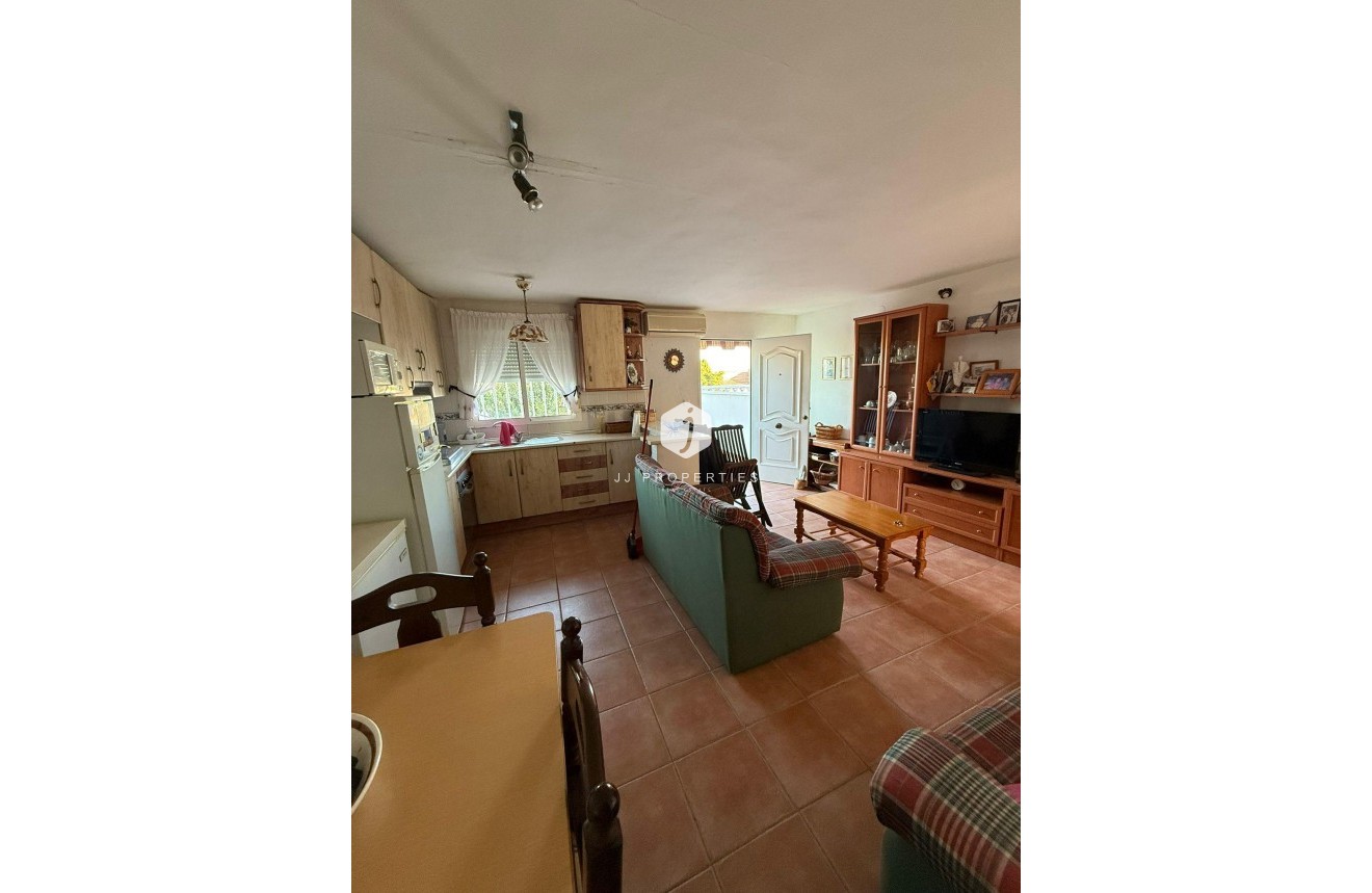 Resale - Chalet -
Torrevieja - Costa Blanca