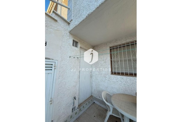 Resale - Chalet -
Torrevieja - Costa Blanca